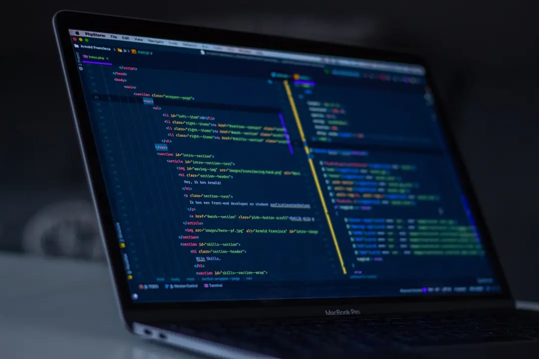 Next.js vs WordPress：外贸企业建站技术选型深度对比（2026）